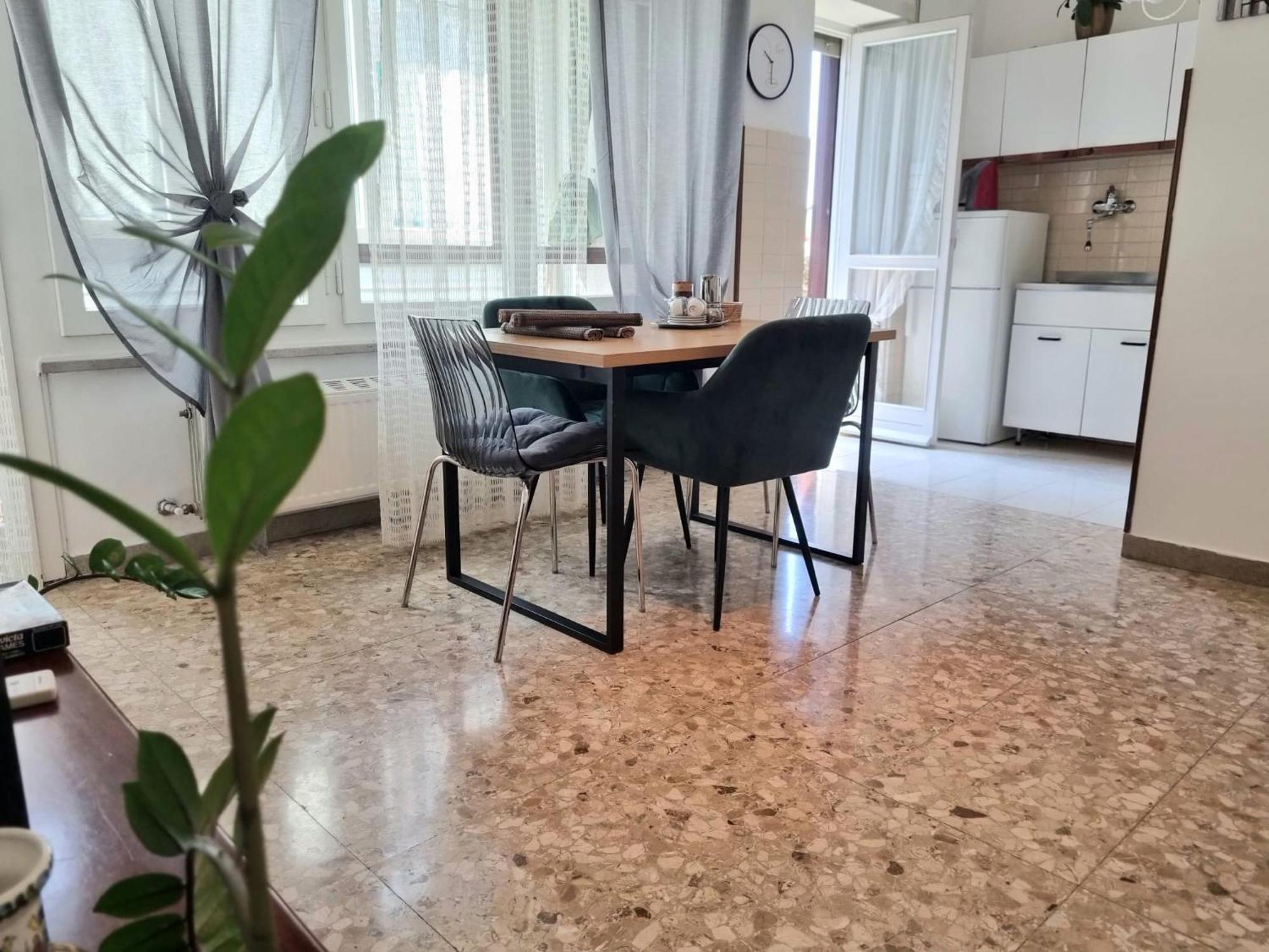 Ultimo Piano Con Parcheggio Apartment Trieste Ngoại thất bức ảnh